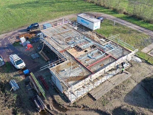 Nieuwbouw villa Peinder Mieden te Opeinde